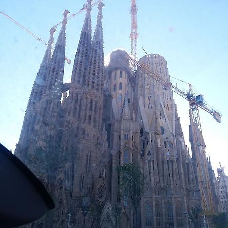 Apartamento Sagrada Familia Barcelona Exterior photo